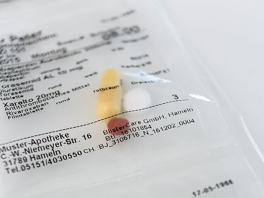 Patientenindividuelle Verblisterung Arzneimittel im Blisterzentrum Hameln für Blister Arzneimittel und die Verblisterung von Medikamenten. Blisterzentrum zur Verblisterung von Arzneimitteln in Blister Verpackungen für eine Patientenindividuelle Verblisterung aus Hameln.