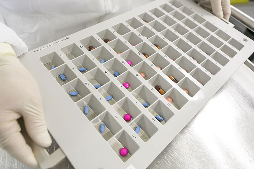 Patientenindividuelle Verblisterung Arzneimittel im Blisterzentrum Hameln für Blister Arzneimittel und die Verblisterung von Medikamenten. Blisterzentrum zur Verblisterung von Arzneimitteln in Blister Verpackungen für eine Patientenindividuelle Verblisterung aus Hameln.
