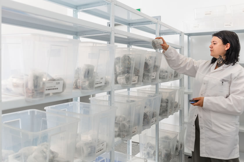 Patientenindividuelle Verblisterung Arzneimittel im Blisterzentrum Hameln für Blister Arzneimittel und die Verblisterung von Medikamenten. Blisterzentrum zur Verblisterung von Arzneimitteln in Blister Verpackungen für eine Patientenindividuelle Verblisterung aus Hameln.