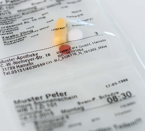 Patientenindividuelle Verblisterung Arzneimittel im Blisterzentrum Hameln für Blister Arzneimittel und die Verblisterung von Medikamenten. Blisterzentrum zur Verblisterung von Arzneimitteln in Blister Verpackungen für eine Patientenindividuelle Verblisterung aus Hameln.
